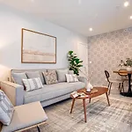 Genteel Home Constitucion